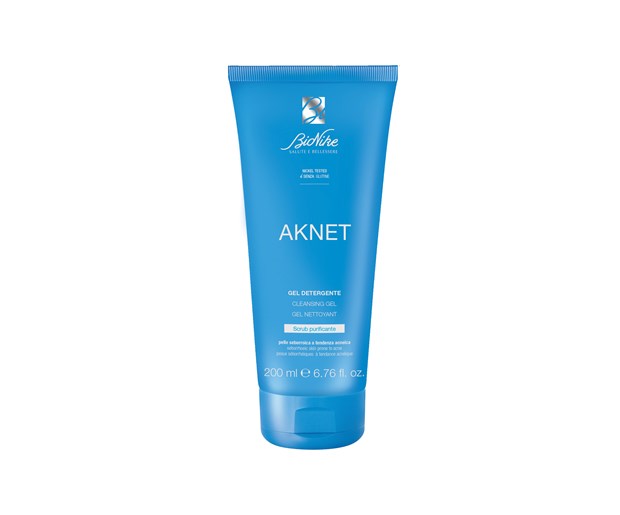 Bionike Aknet pjenušavi gel